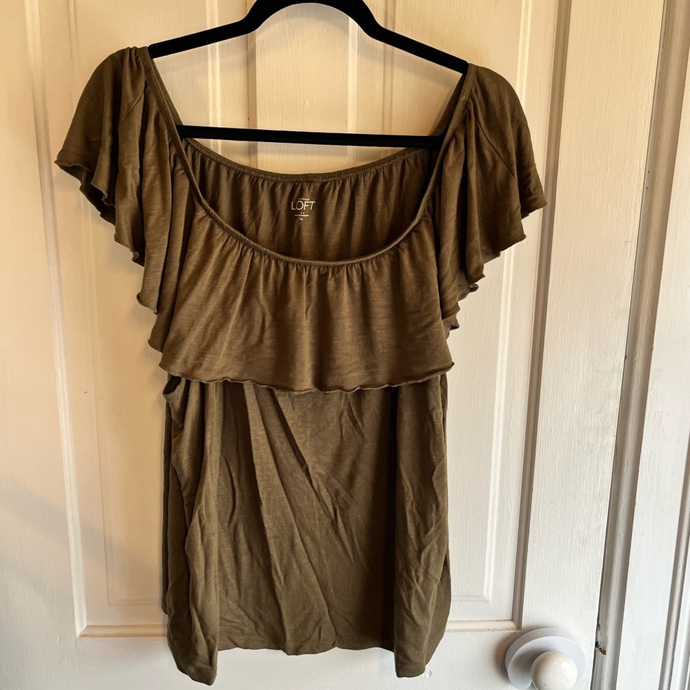 Ann Taylor Loft green XL top